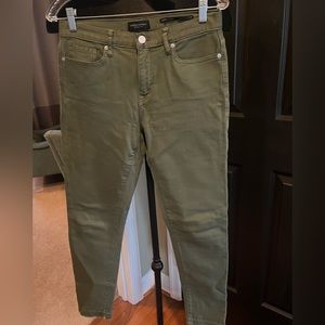 Banana Republic Mid-Rise Skinny stretch jeans size 28
